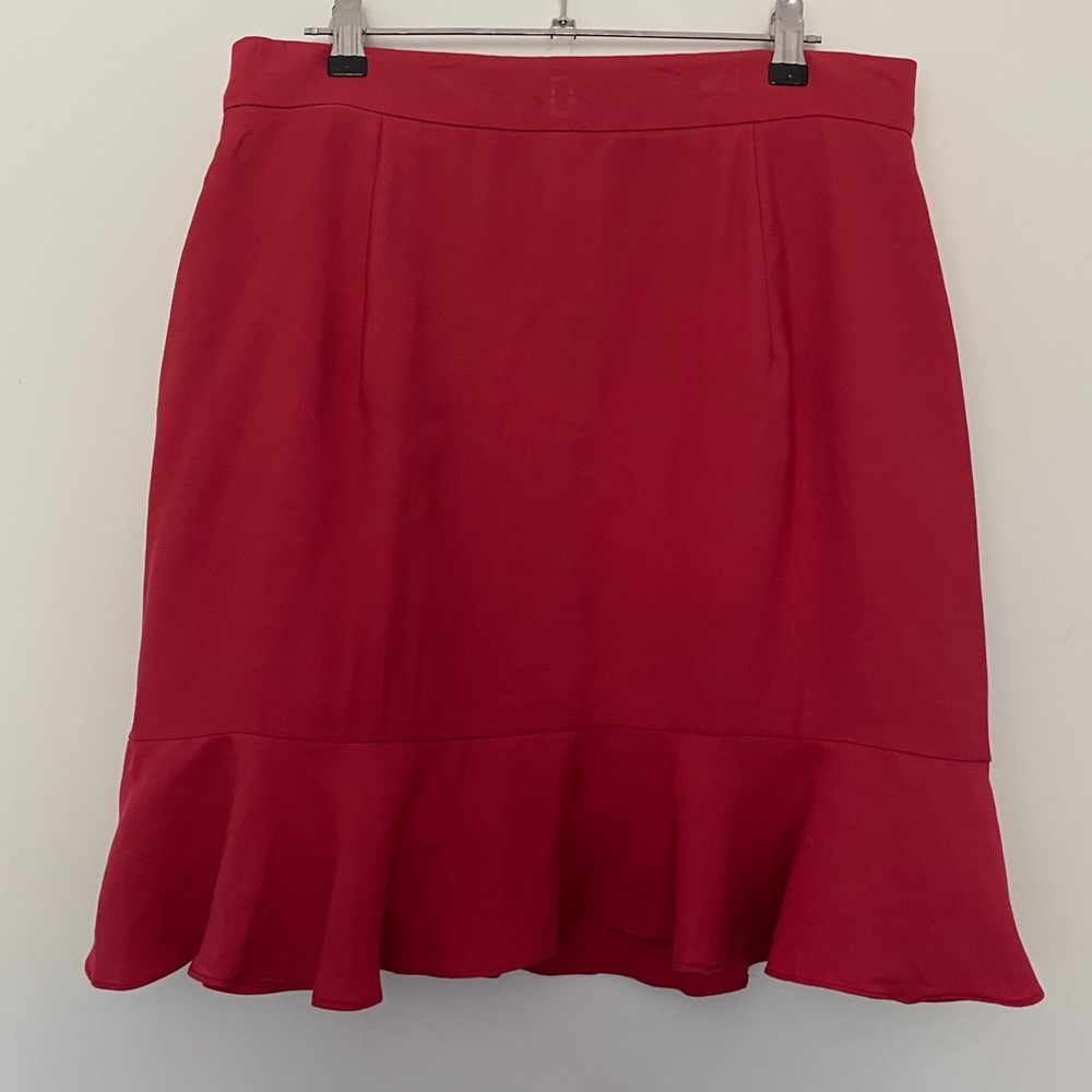 Cue red ruffle wrap skirt size 14 - Picture 3 of 4